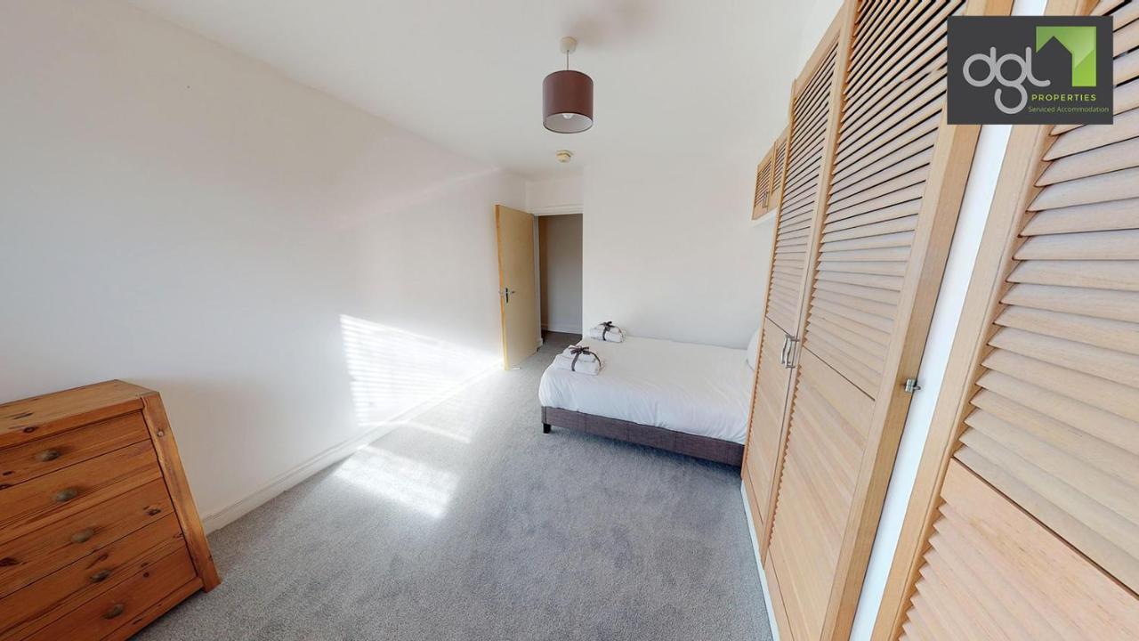 2 Bedroom Apartment Dgl Serviced Accommodation Southampton City Centre Extérieur photo